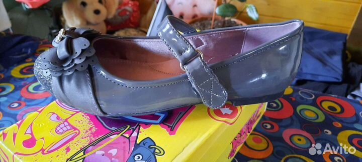 Туфли для девочки 33 размер новые