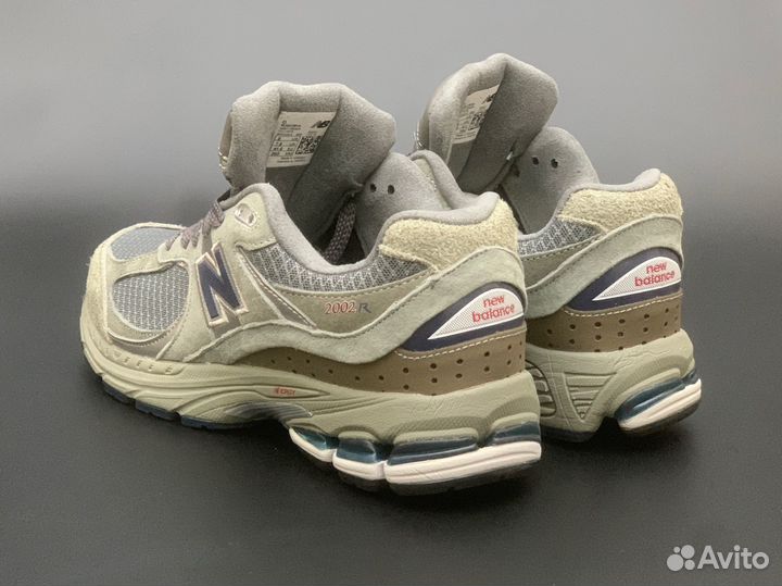 Кроссовки New Balance 2002R