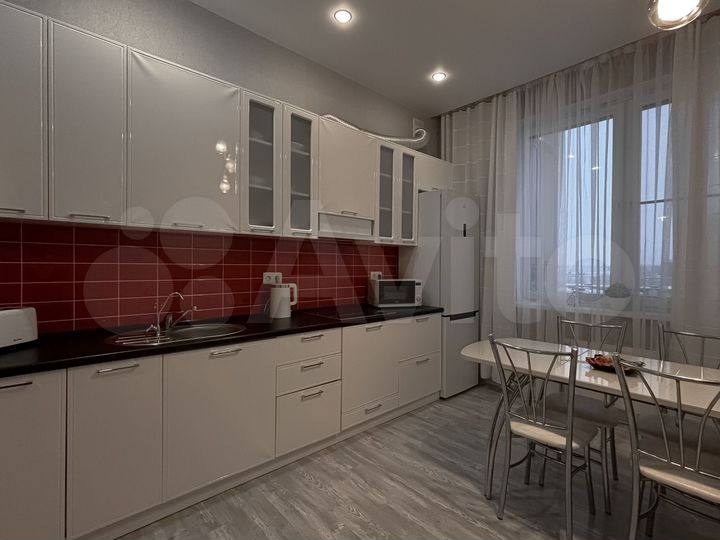 1-к. квартира, 43 м², 15/20 эт.