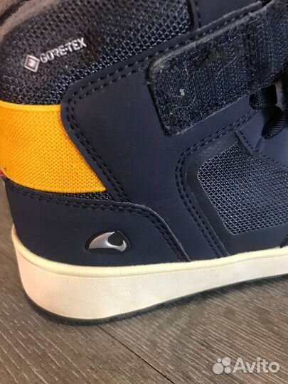 Ботинки демисезонные. 32 размер