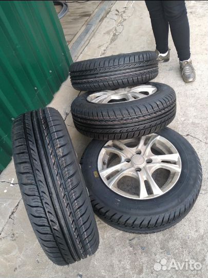 Летняя резина r14 175 65 новая, с дисками литые