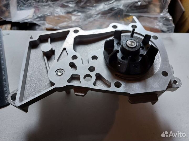 Помпа/водяной насос renault/megane/largus R236