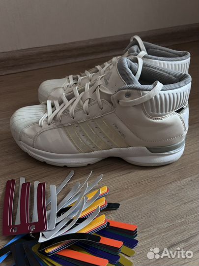 Кроссовки фирменные adidas баскетбольные 41