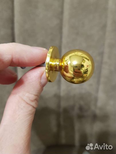 Ручки кнопки мебельные