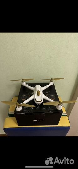 Радиоуправляемый квадрокоптер Hubsan X4