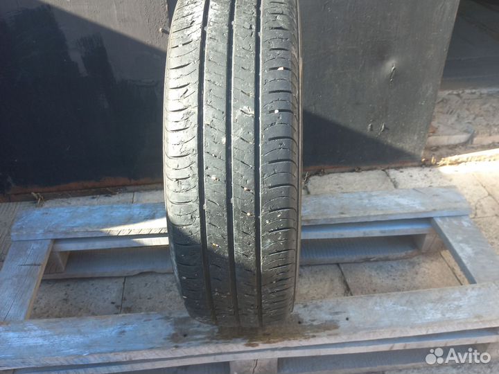 Kumho Ecowing ES01 KH27 205/65 R16