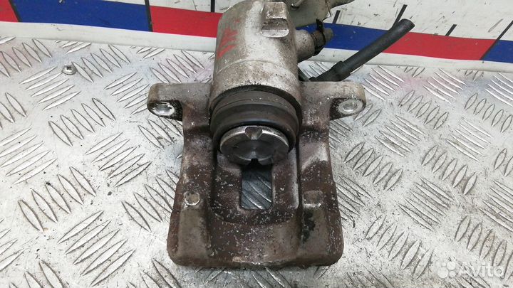 Суппорт задний правый Volkswagen Golf 5 2007