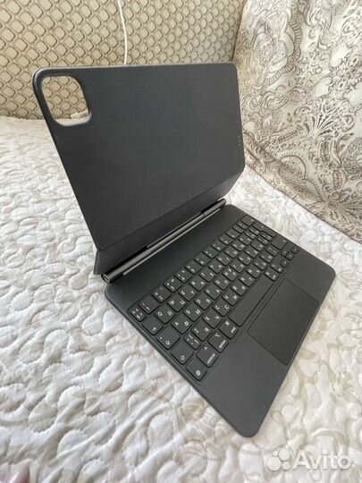 Клавиатура чехол iPad Pro 11 дюймов