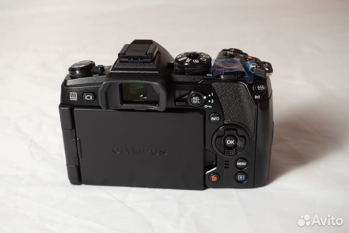 Фотоаппарат Olympus OM-D E-M1 Mark II