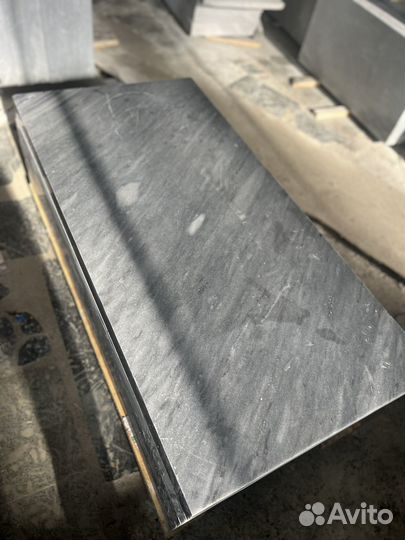 Памятники, вазы, мраморные, гранитные