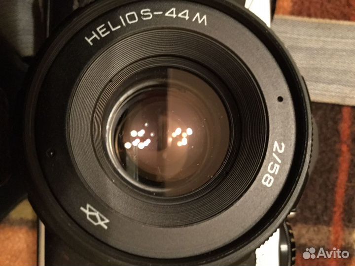 Фотоаппарат «Зенит Е М»с объективом Гелиос 44 М