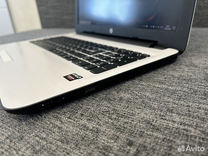 HP 15 FHD 4ядра/8/SSD256/Radeon R5 M330 2Gb