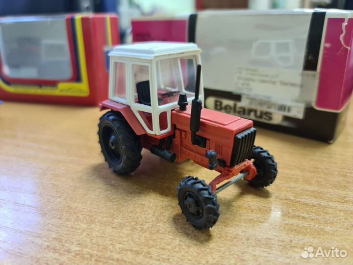 Модель трактора 1 43. Мтз 82 