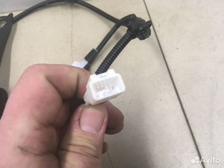 Ответная часть ремня безопасности Hi Lux 2015