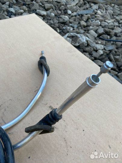 Трос ручника Volkswagen Polo