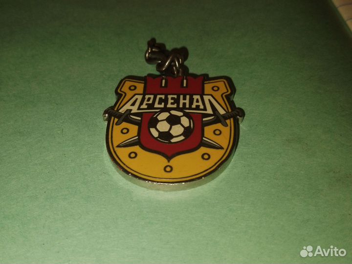 Значок Арсенала Тульского