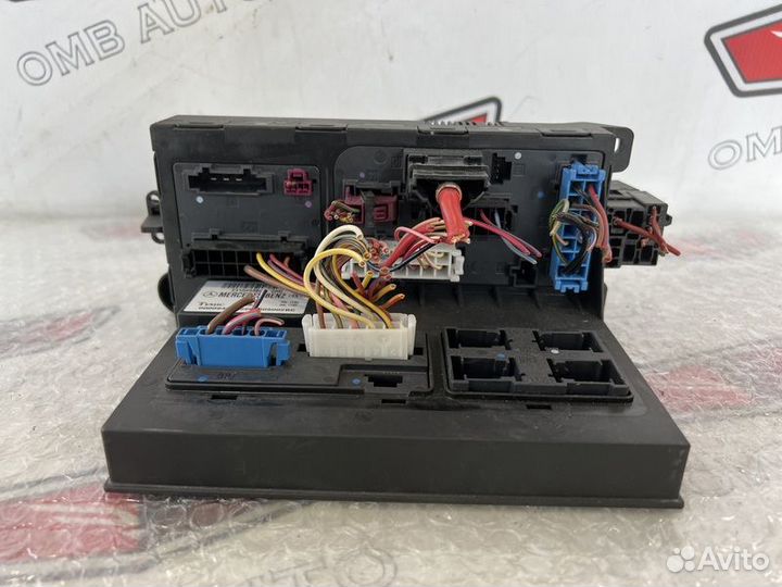 Блок предохранителей подкапотный Мерседес W211