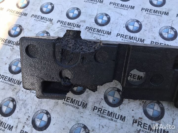 Абсорбер бампера передний Lexus RX 4