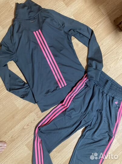 Спортивный костюм adidas оригинал Женский 42