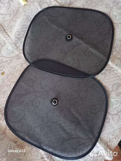 Солнцезащитные автомобильные шторки на присосках