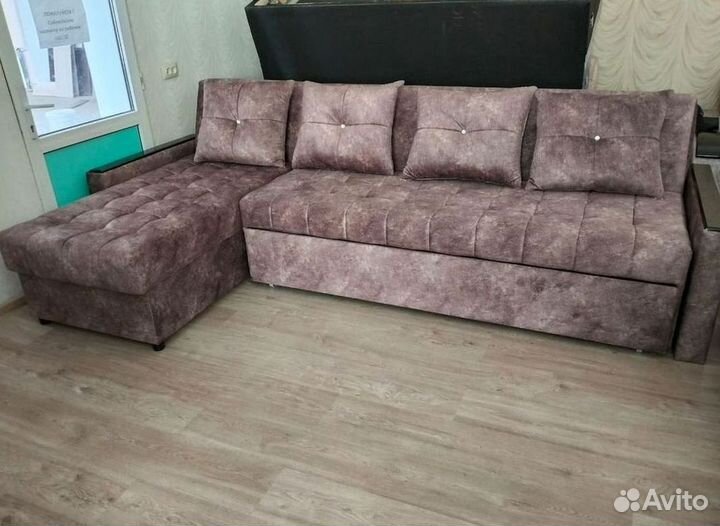 Угловой диван в наличии не б/у