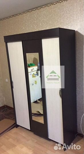 Шкаф