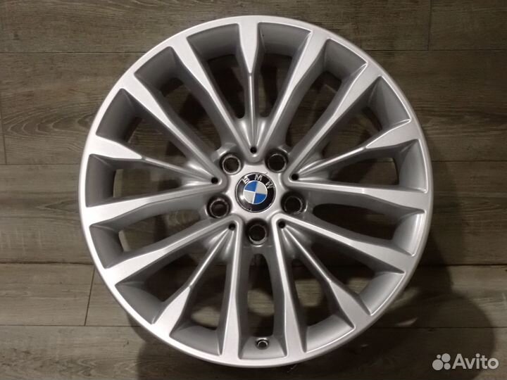Комплект оригинальных R18 дисков BMW 5/7 серии G30
