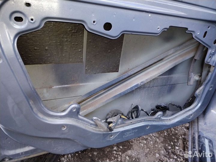 Передняя левая дверь вольво s40 2004-2012г