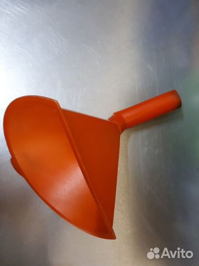 Лейка с фильтром-сеточкой разборная для бензина