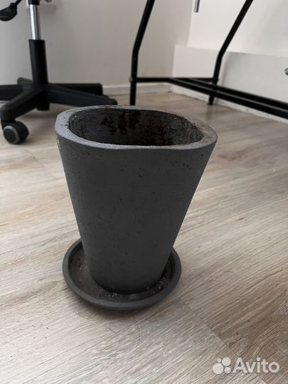 Кашпо горшок для цветов