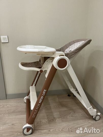 Стульчик для кормления happy baby berny v2