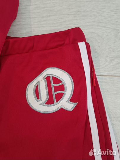 Спортивный костюм женский