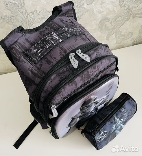 Рюкзак школьный для мальчика новый