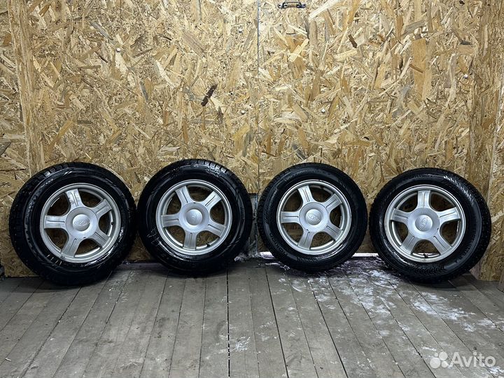 Продам литые диски R14 на зимней резине