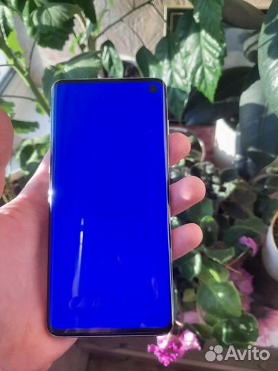 Samsung Galaxy S10, 8/128 ГБ