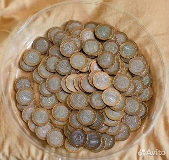 Юбилейные монеты