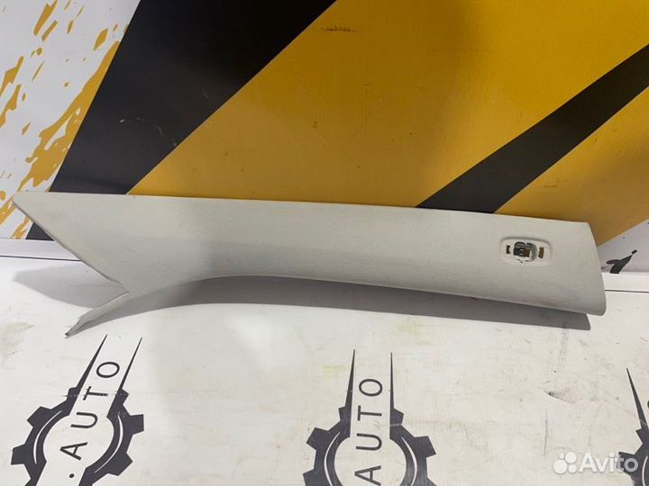 Обшивка стойки правая. Mercedes E W213 654.920