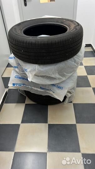 Nexen Roadian GTX 235/65 R17 104H