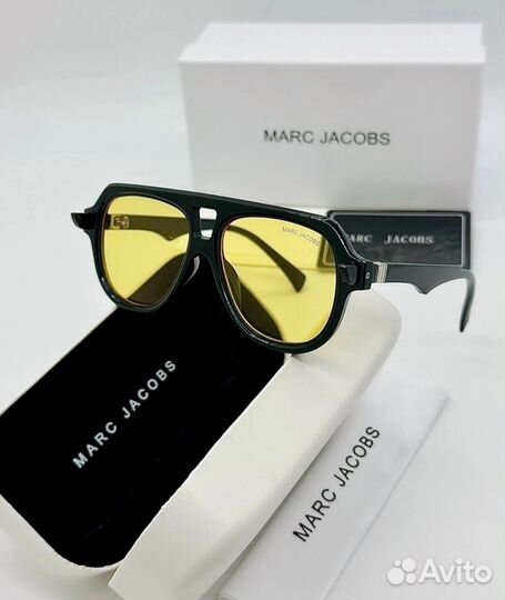 Солнцезащитные очки Marc Jacobs