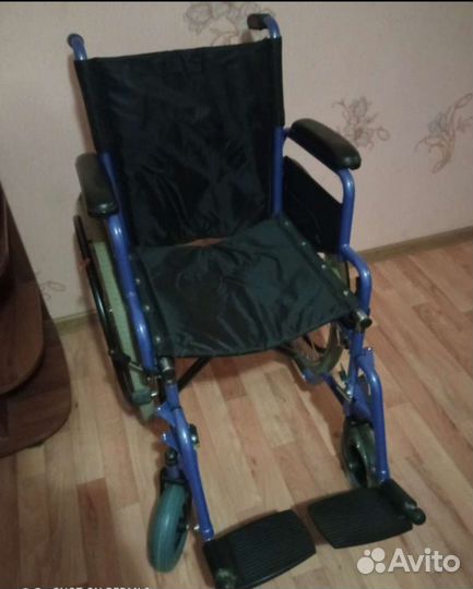 Инвалидная коляска