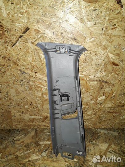 Обшивка стойки Opel Zafira A05 Z16XEP 2007