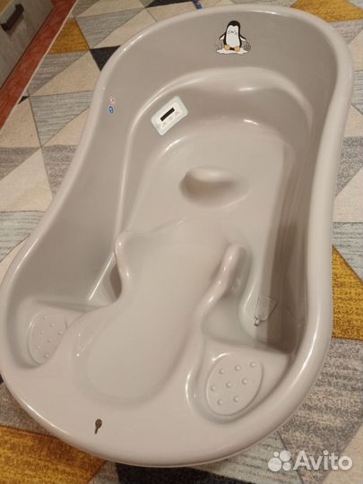 Ванночка для купания новорожденного