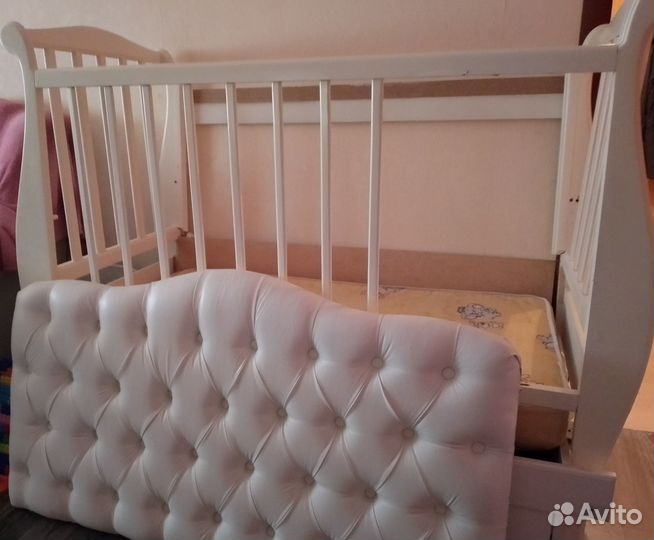 Детская кроватка