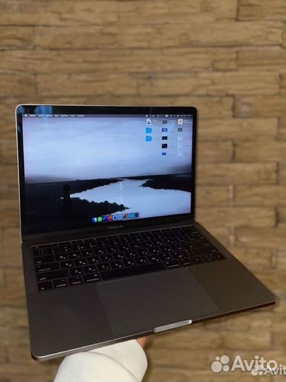 Macbook pro 2017 (акт.2020)