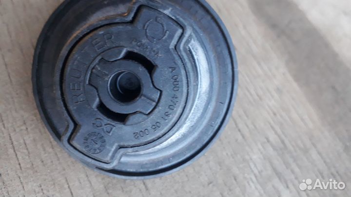 Крышка бензобака Mercedes W639