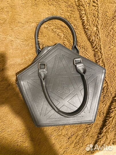 Пуховик и сумка