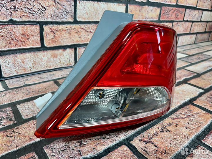 Фонарь правый на Солярис 1 2014-2016