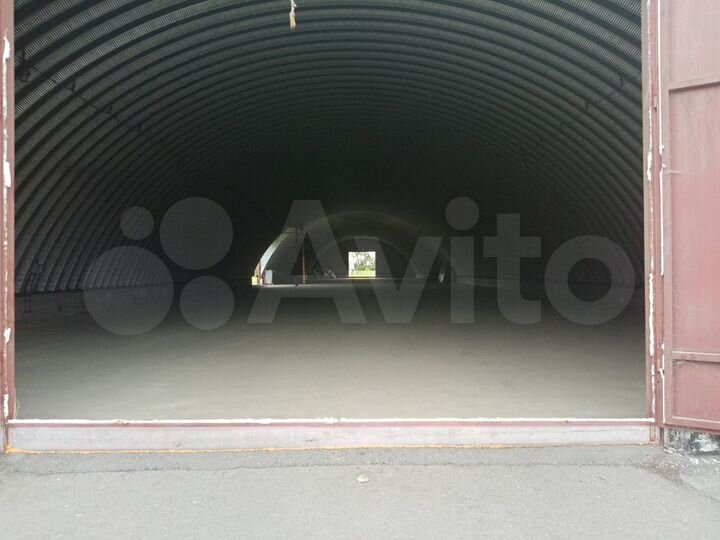 База,Склад, 2500 м²