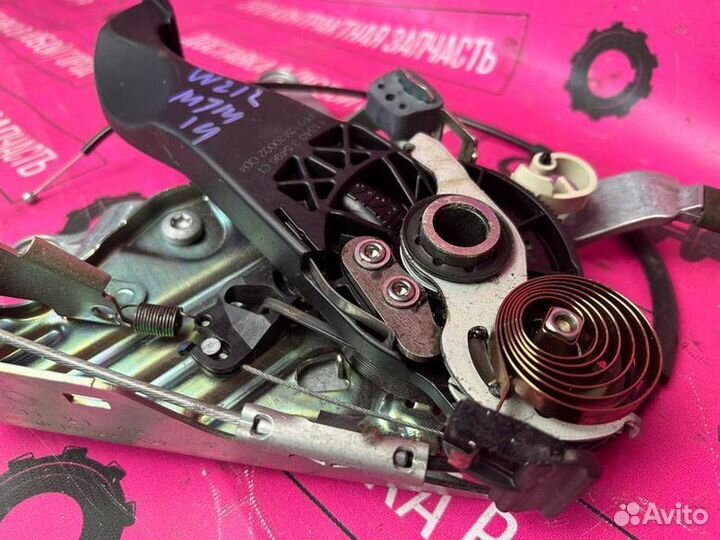 Педаль стояночного тормоза Mercedes Benz w212 (14)