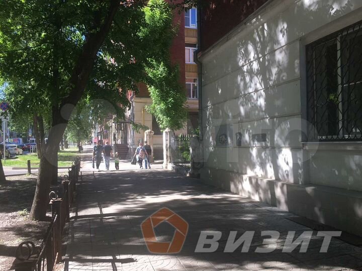 Помещение с ремонтом и парковкой, 71 м²